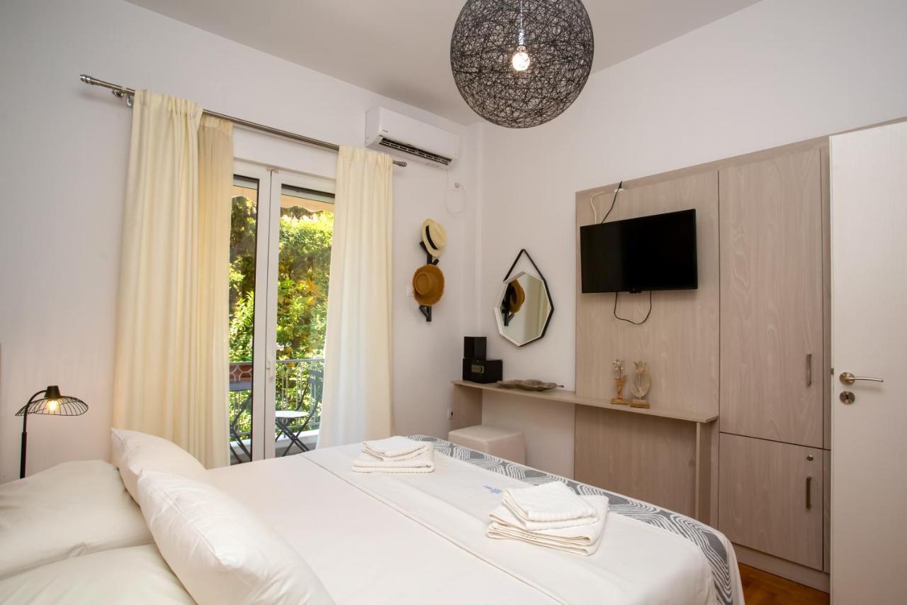Hadrian By Heloni Apartments Атина Екстериор снимка